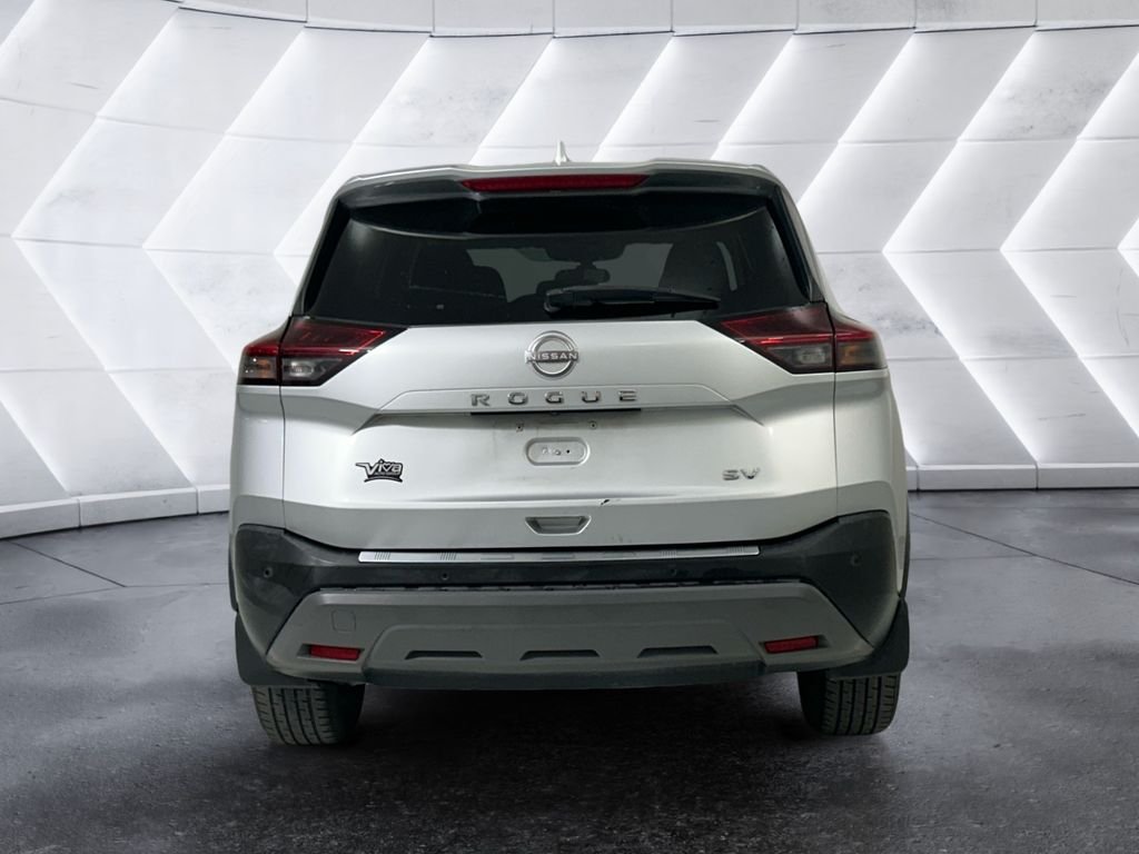Used 2022 Silver Nissan SV image 5