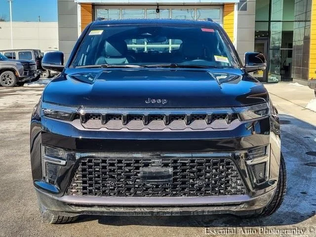 New 2026 High Gloss Black Exterior Paint Jeep Limited Altitude image 4