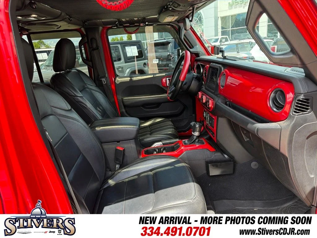 Used 2020 Red Jeep Unlimited Sahara Altitude image 14