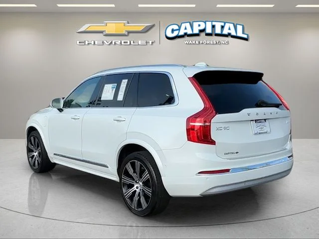 Used 2022 White Volvo T8 Inscription 7 Passenger image 3