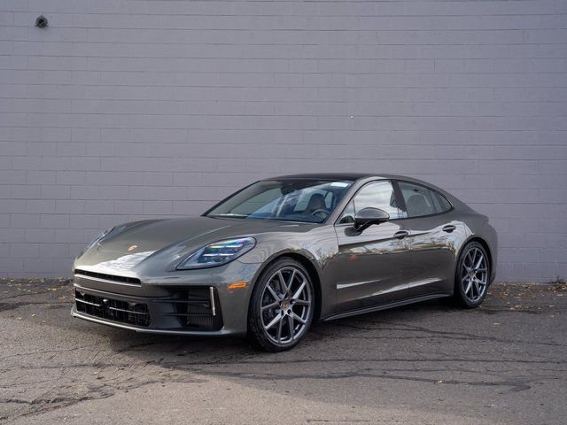 2026 Porsche Panamera Base