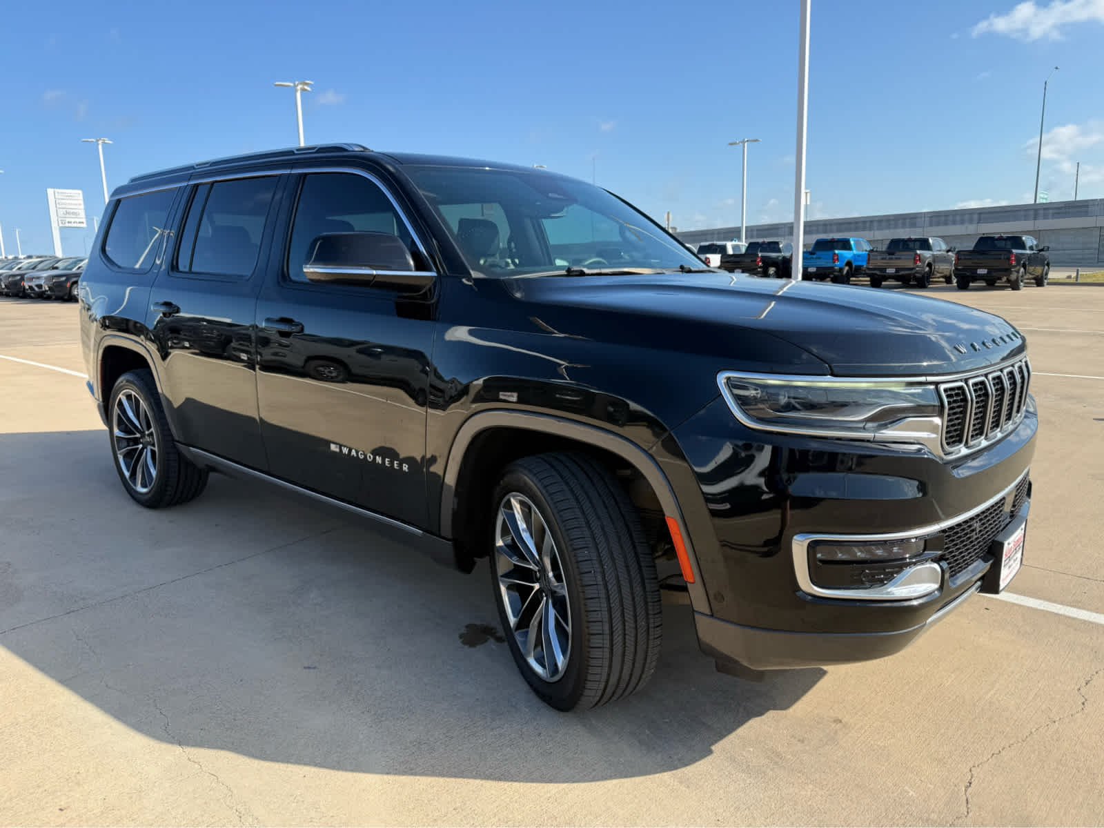 Certified Used 2022 Diamond Black Crystal Pearlcoat Jeep Series III image 4