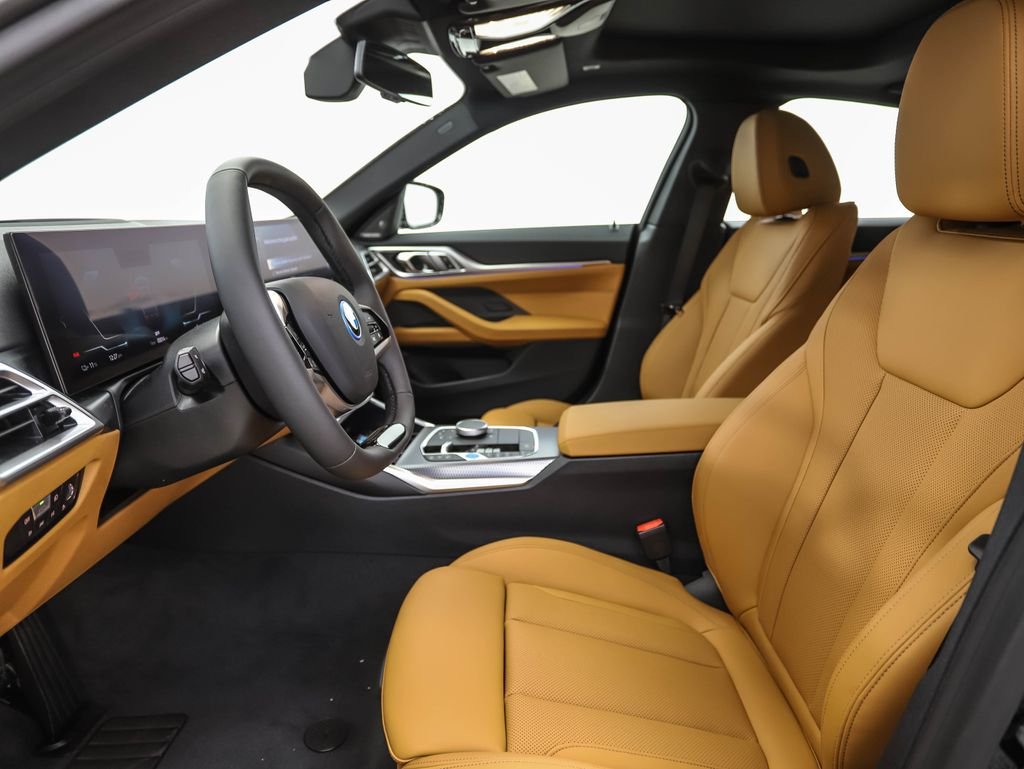 2025 BMW i4 40 - Photo 11
