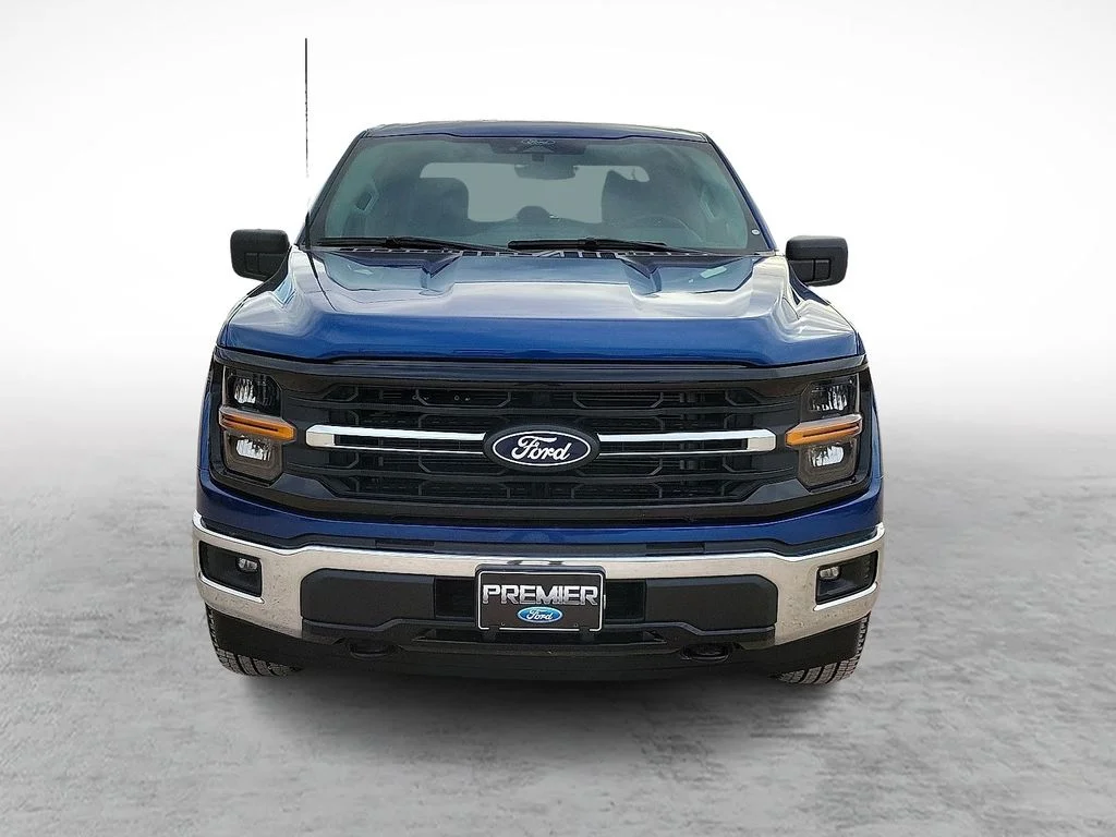 Used 2025 Blue Ford XLT image 3