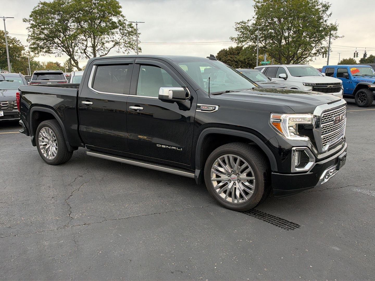 Used 2022 Onyx Black GMC Denali image 12