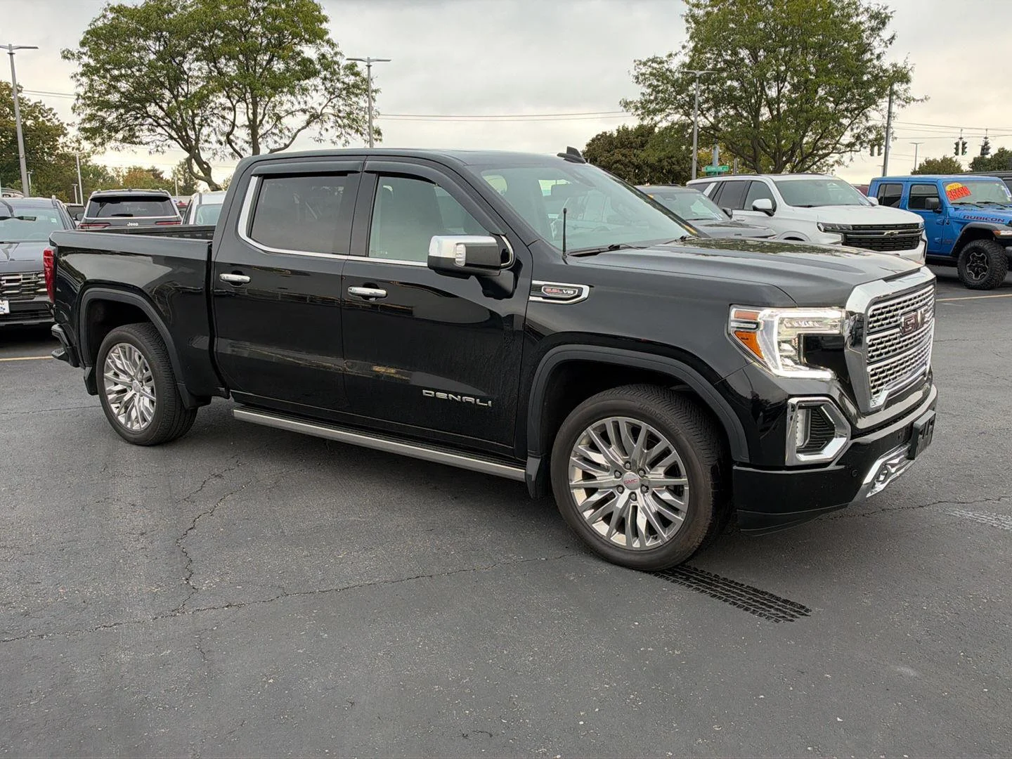 Used 2022 Onyx Black GMC Denali image 12
