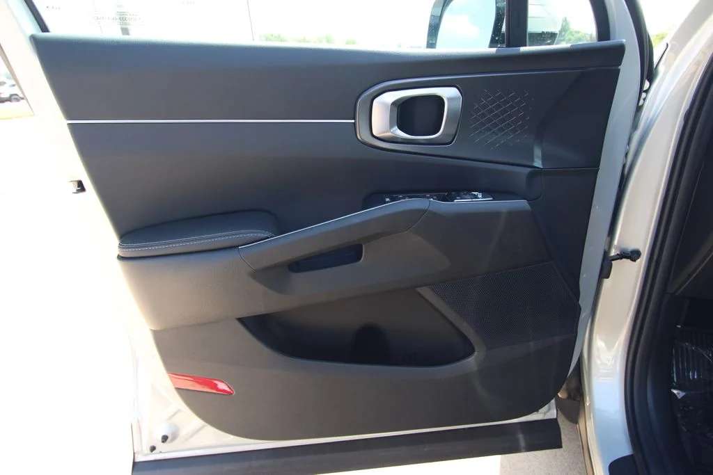 New 2026 Silver Kia S image 38