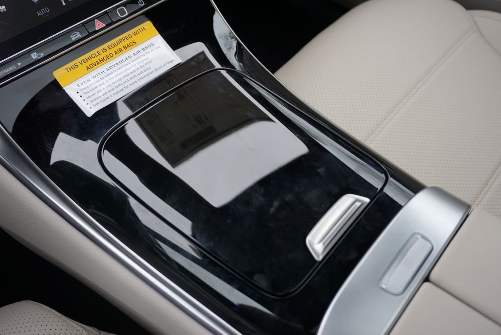 Used 2026 Polar White Mercedes-Benz GLC 300 image 38