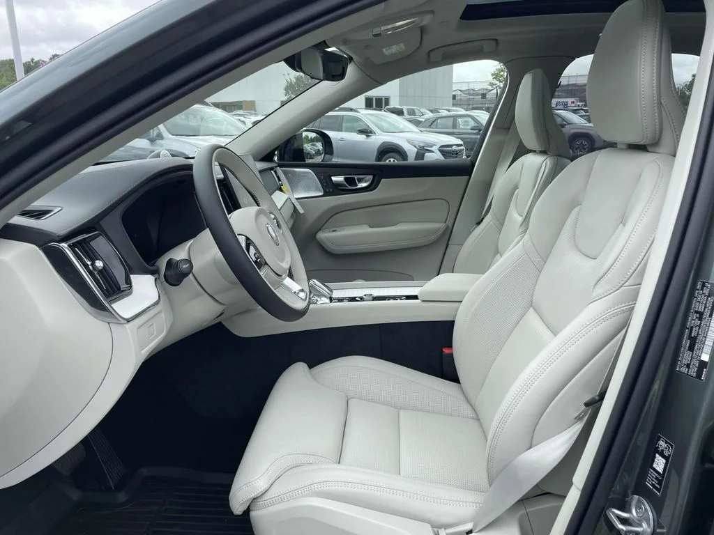 2026 Volvo XC60 Ultra - Photo 10