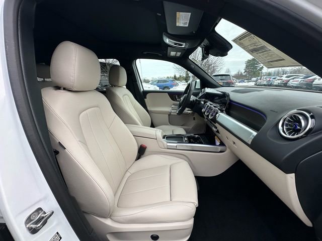 New 2026 Polar White Mercedes-Benz GLB 250 image 66