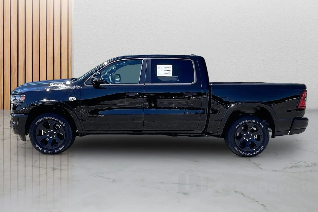New 2026 Diamond Black Crystal Pearl-Coat Exterior Paint RAM Big Horn/Lone Star image 5