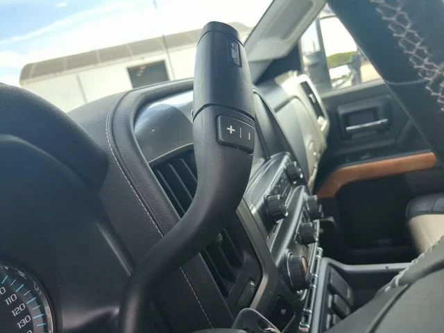 Used 2018 SILVER ICE METALLIC Chevrolet LTZ image 32