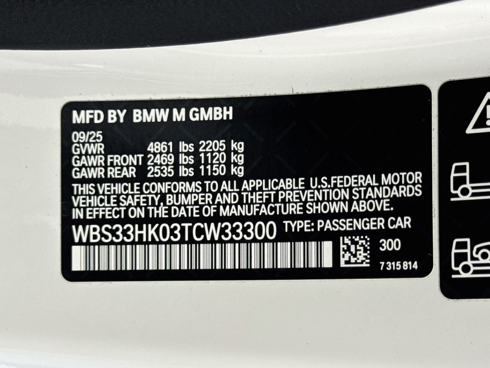 Used 2026 Alpine White BMW Competition xDrive image 27