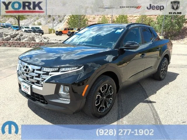 Used 2022 Black Hyundai SEL image 1