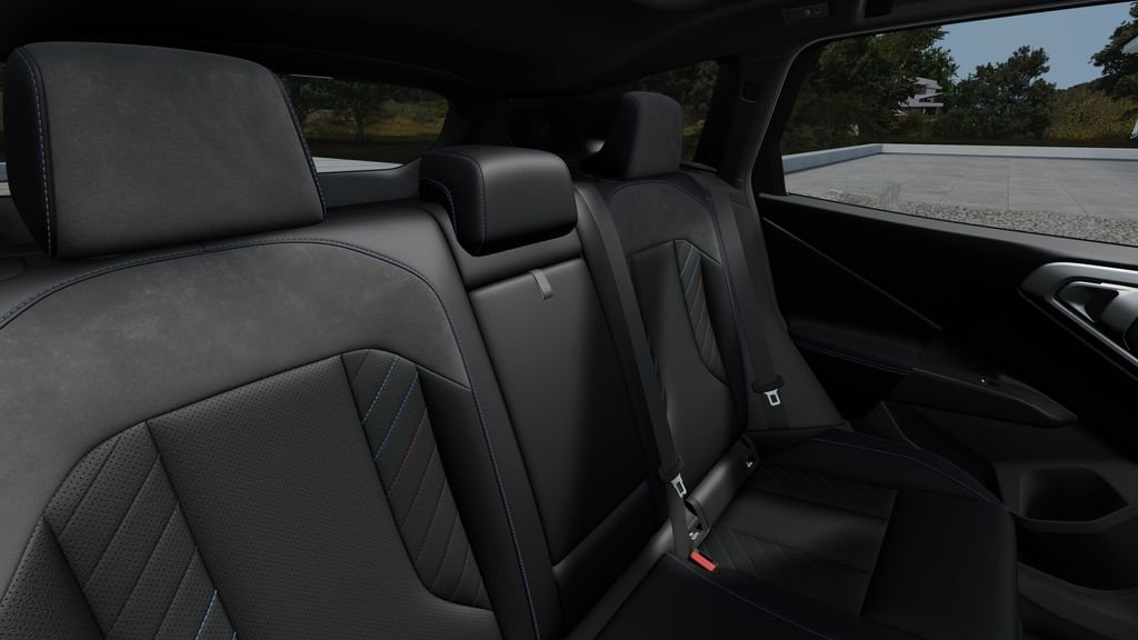 New 2026 Alpine White BMW 30 xDrive image 37