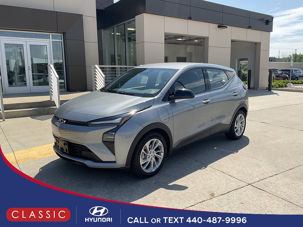 2027 Chevrolet Bolt EV LT Auto's photo