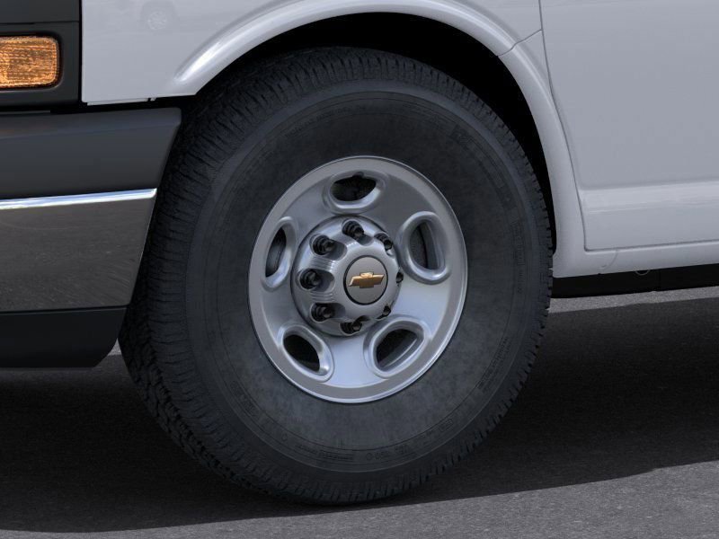 2025 Chevrolet Express Cargo Work Van - Photo 9