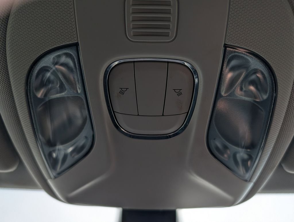 Used 2018 Black Jeep Sport image 27