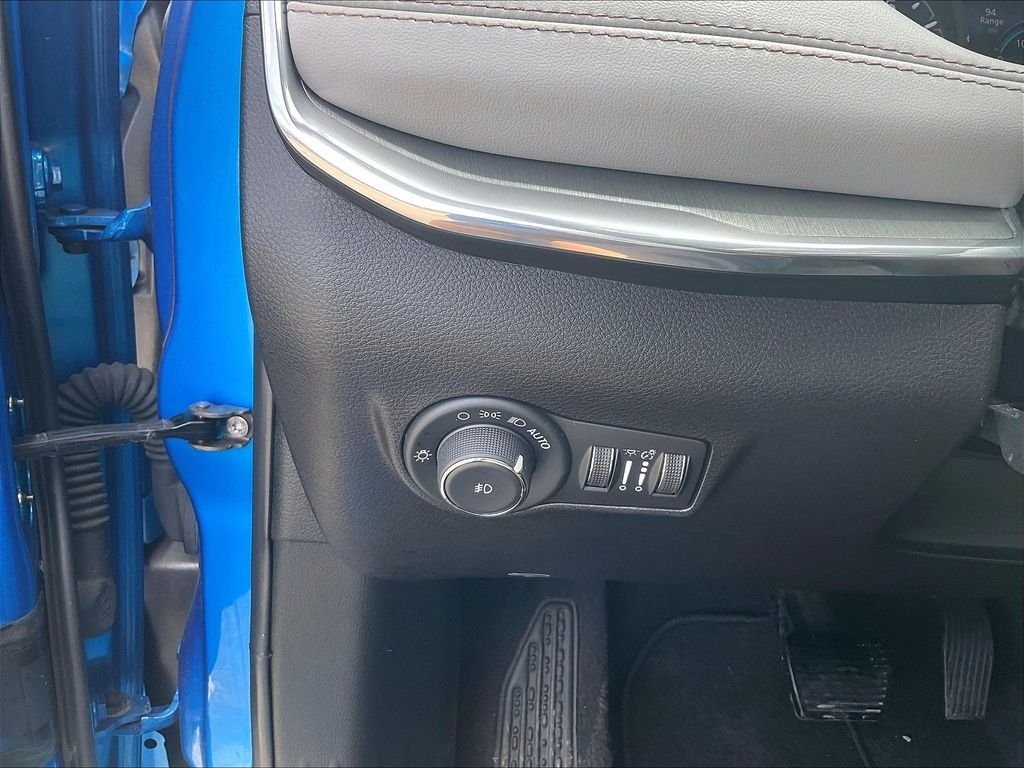 Used 2024 Blue Jeep Limited image 26