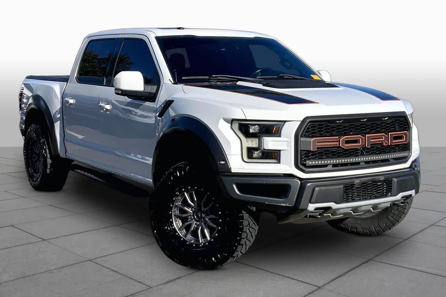 Used 2017 Oxford White Ford Raptor image 3