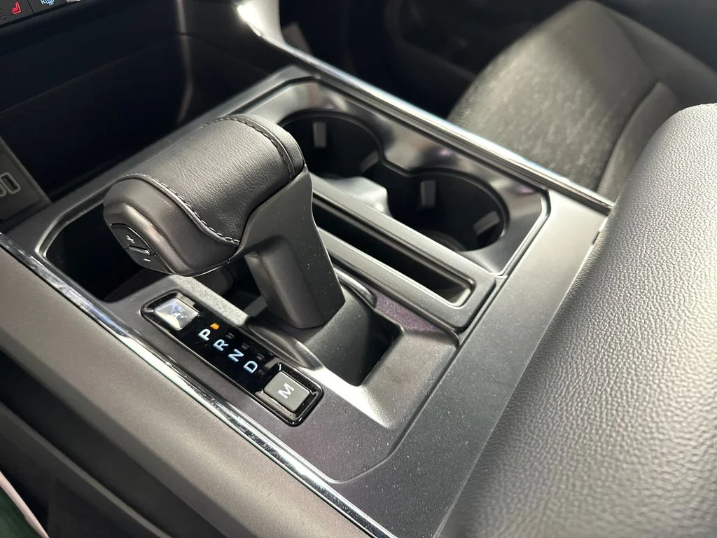New 2026 Agate Black Metallic Ford XLT image 21