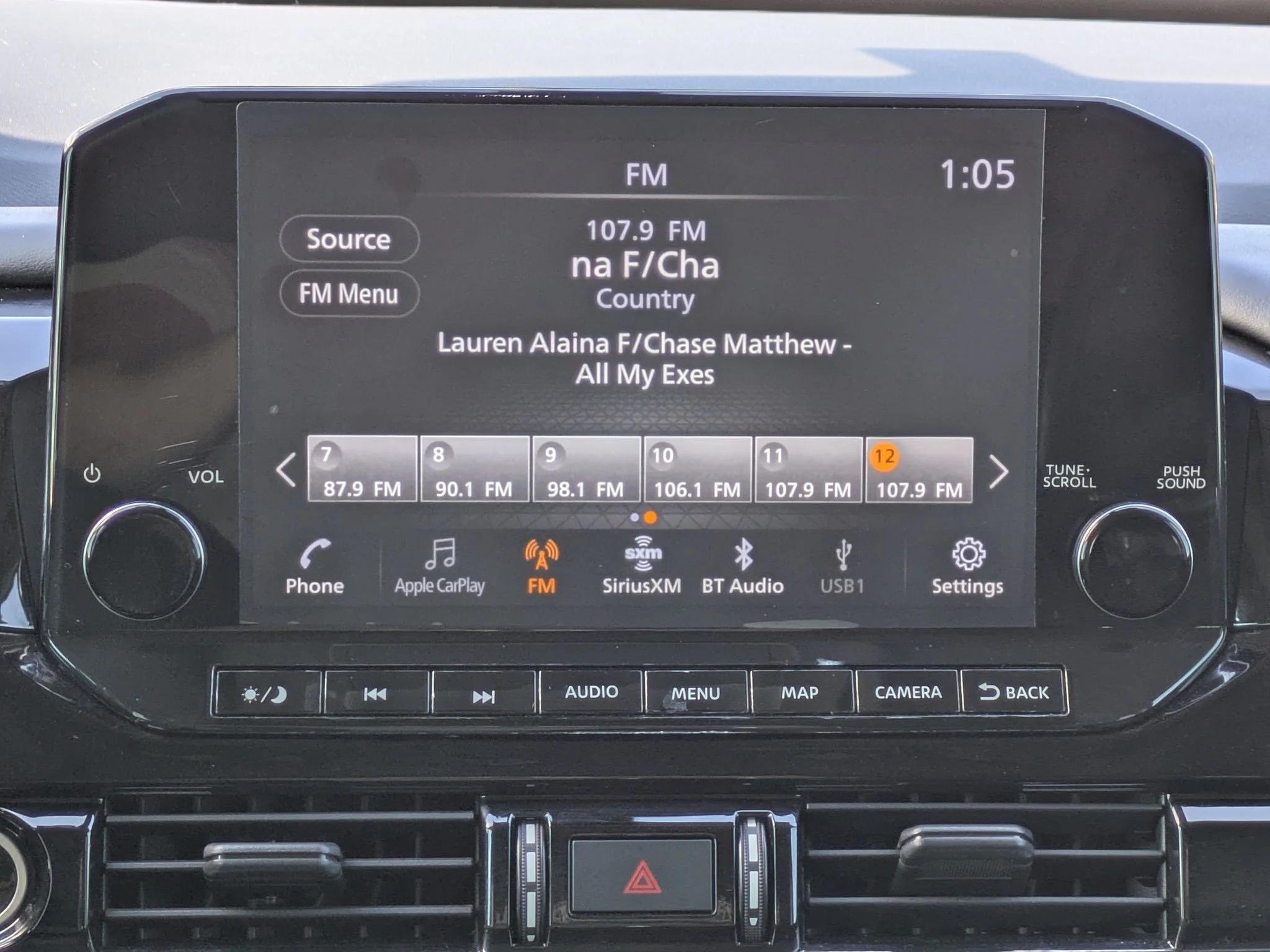 Used 2022 Solid Gray/Super Black Nissan Platinum image 19