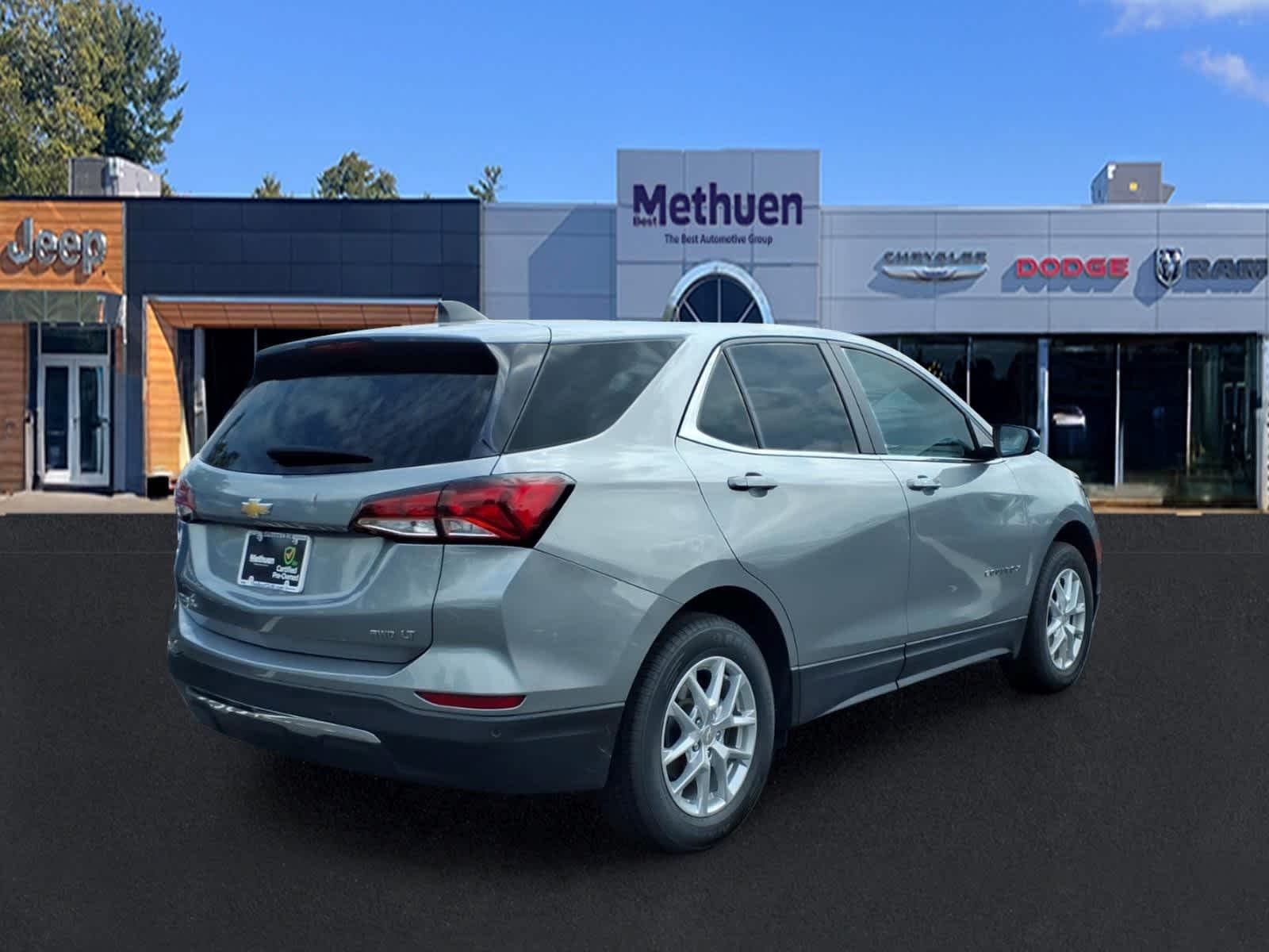 Used 2024 Sterling Gray Metallic Chevrolet LT image 5