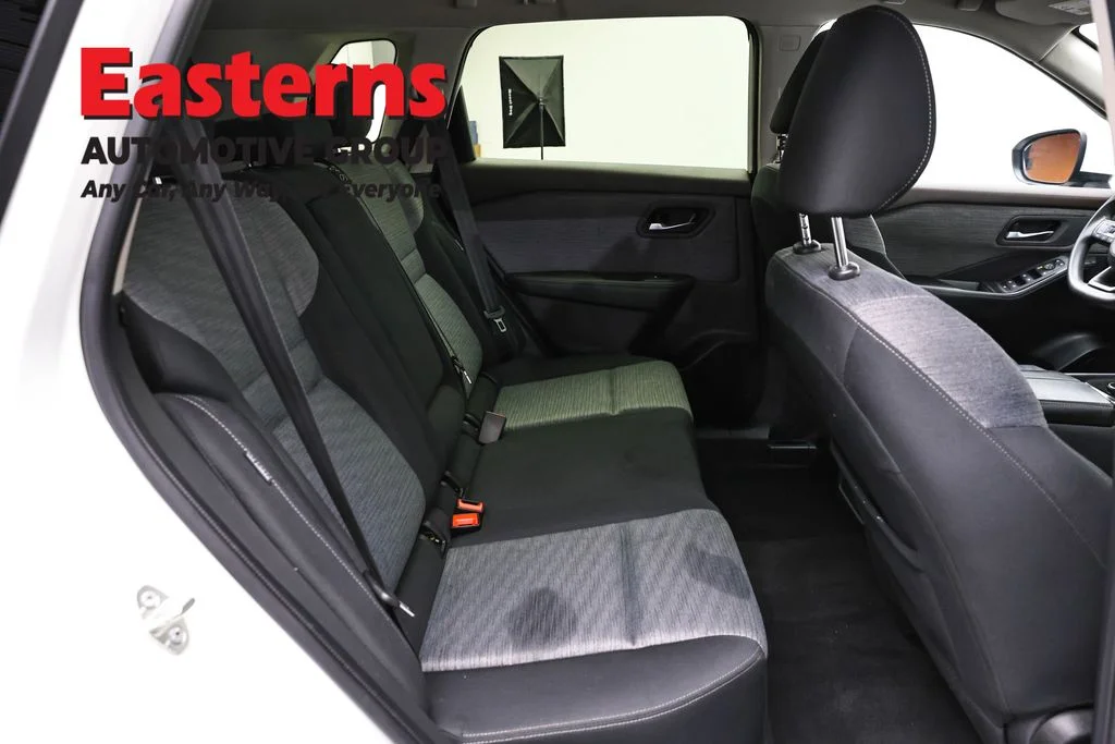 Used 2023 White Nissan SV image 23