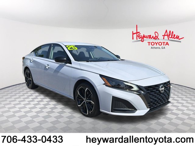 2025 Nissan Altima 2.5 SR