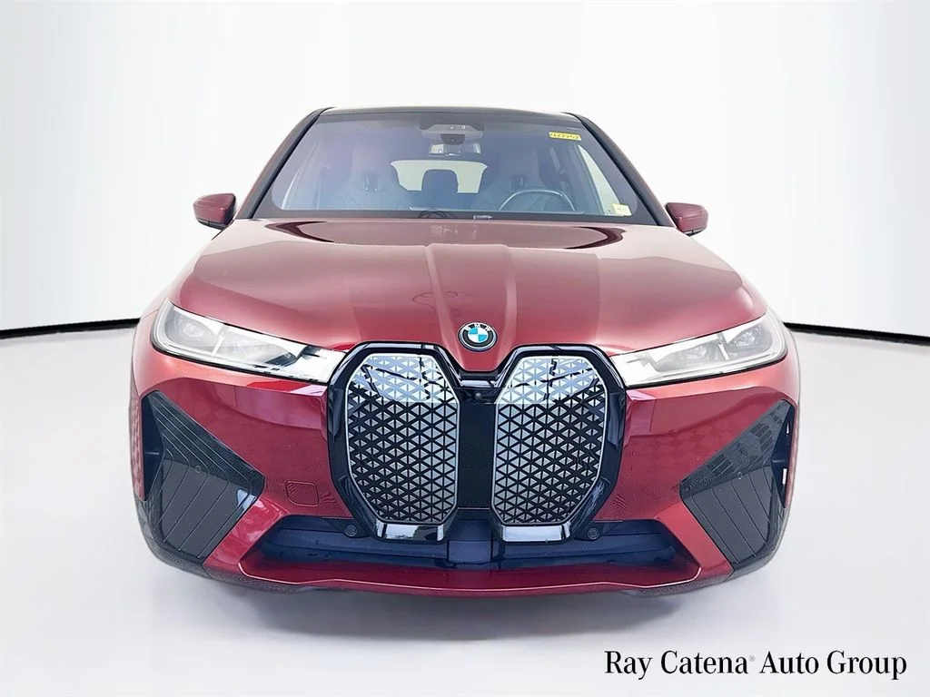 Used 2024 Red BMW xDrive50 image 2