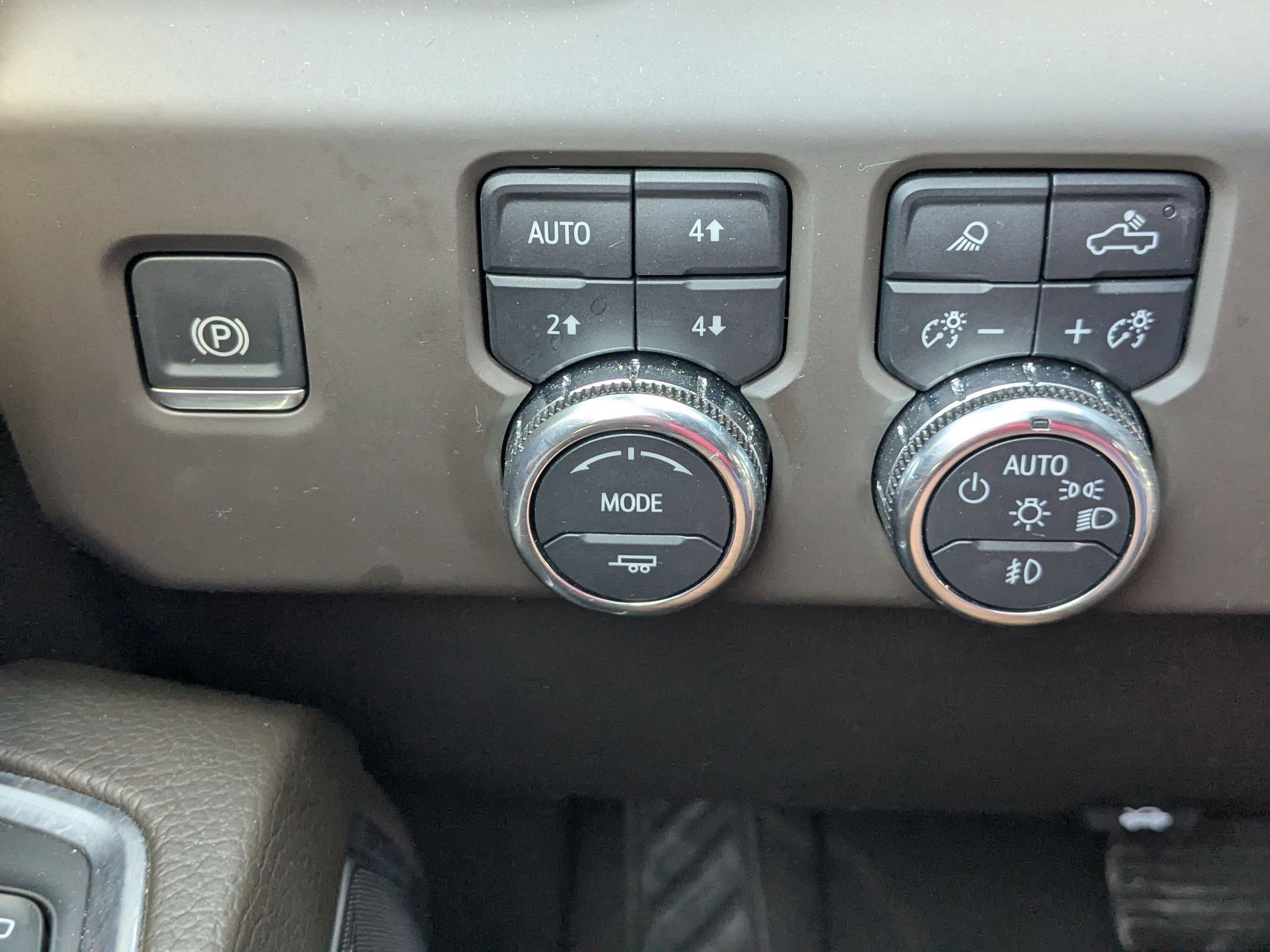 Certified Used 2024 White Frost Tricoat GMC Denali image 19