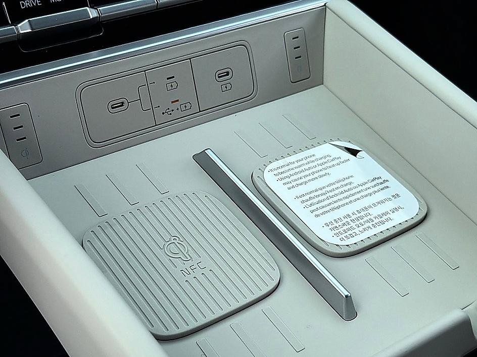 New 2027 Serenity White Hyundai Limited image 13