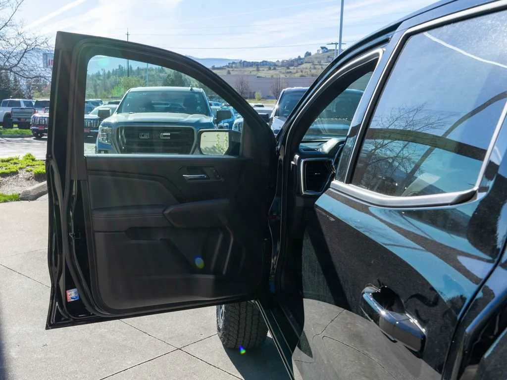 New 2026 Onyx Black GMC Elevation image 16