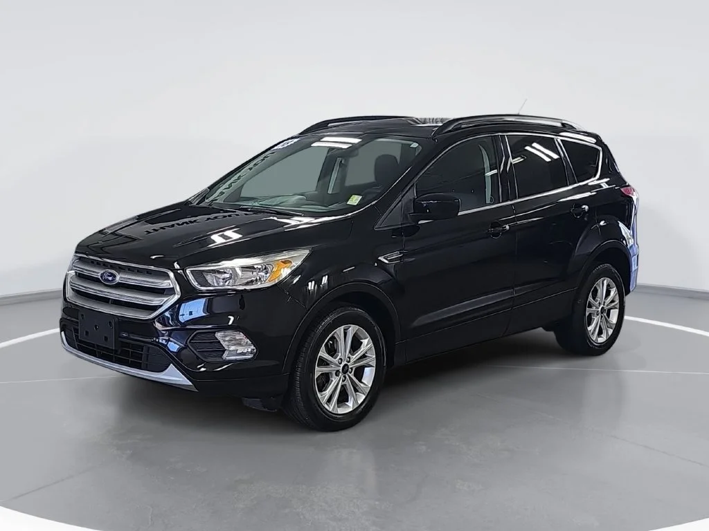 Used 2018 Black Ford SE image 9