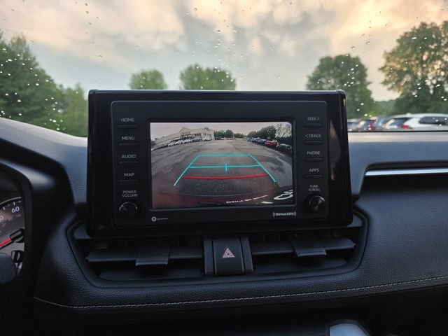 Used 2021 Pearl Toyota LE image 26