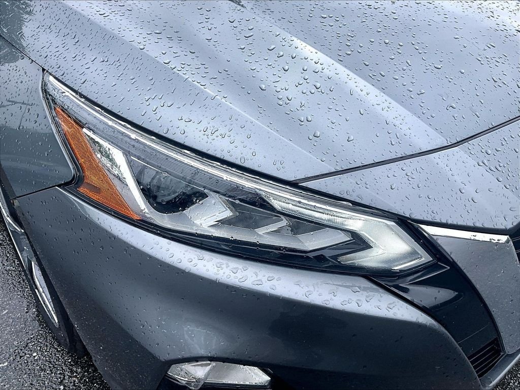 Used 2019 Gray Nissan 2.5 SV image 33
