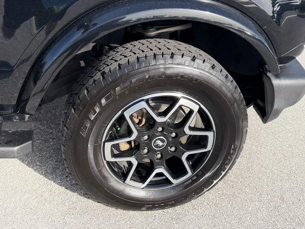 Certified Used 2021 Shadow Black Ford Outer Banks image 18