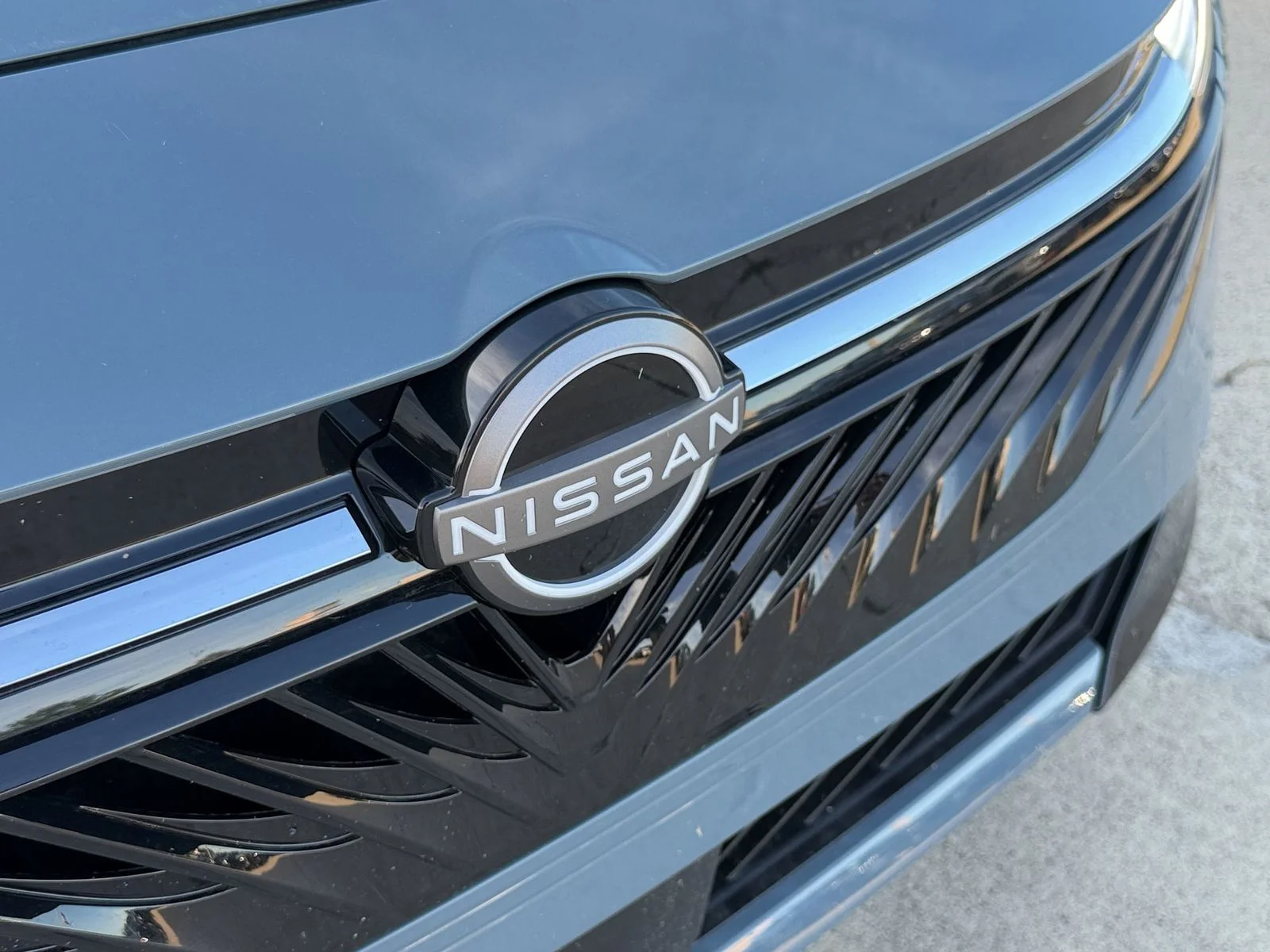 New 2027 Atlantic Gray Metallic Nissan SV image 31