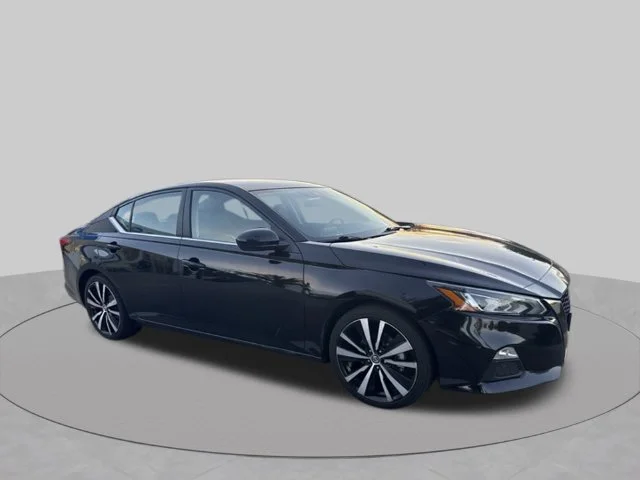Used 2021 Black Nissan 2.5 SR image 7