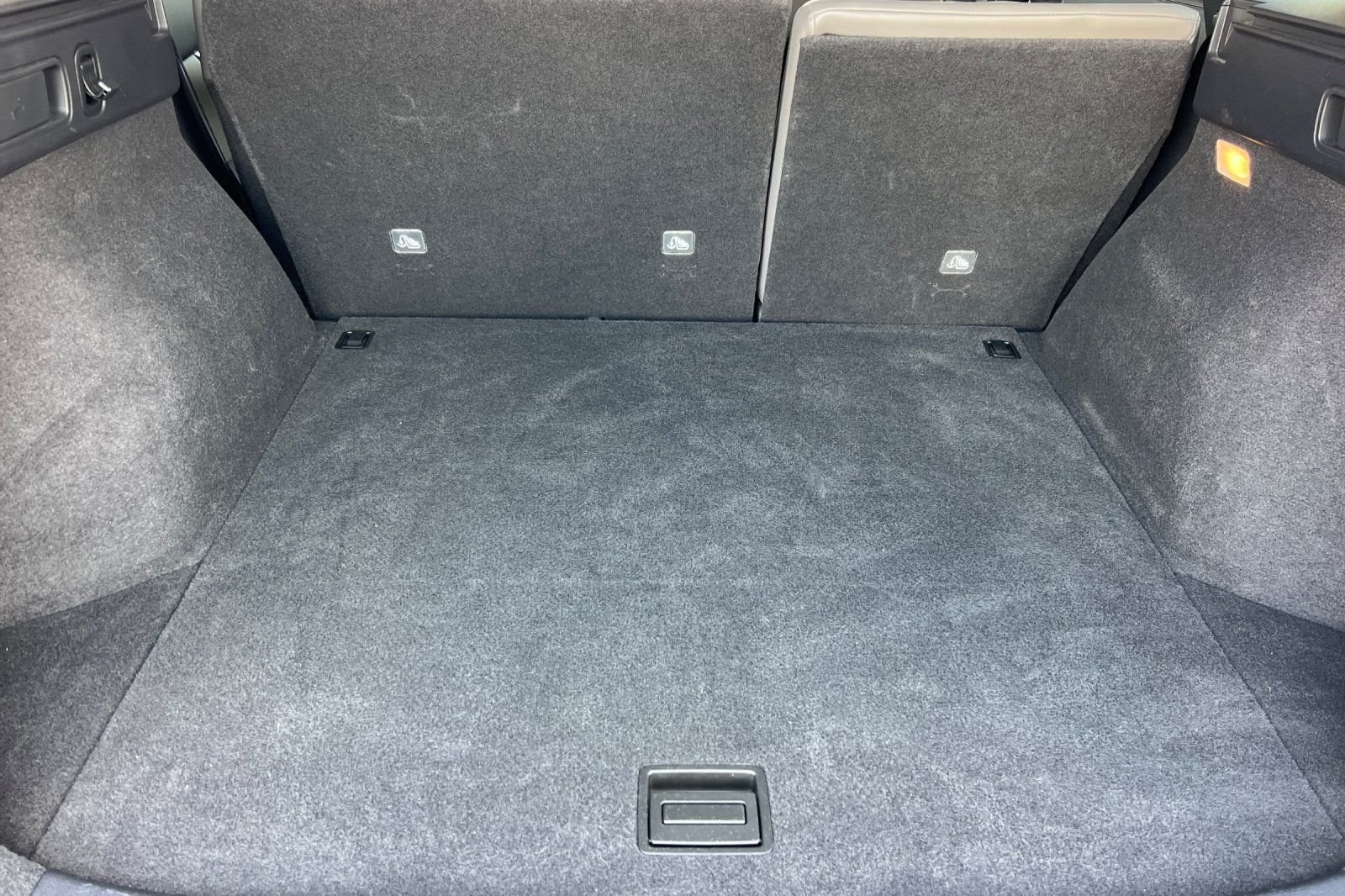 Used 2023 Graphite Shadow INFINITI LUXE image 16