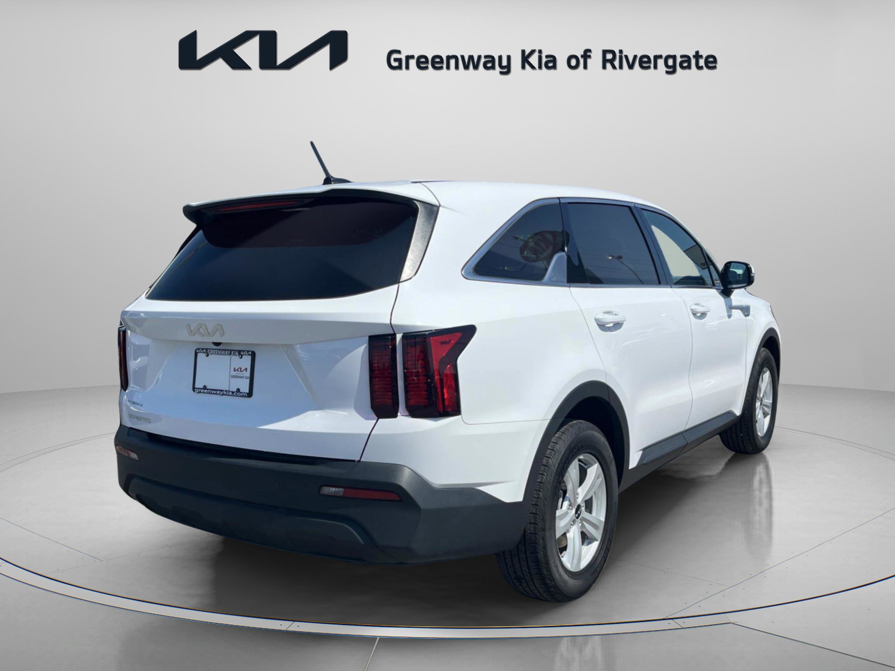 Used 2023 Glacial White Pearl Kia LX image 7