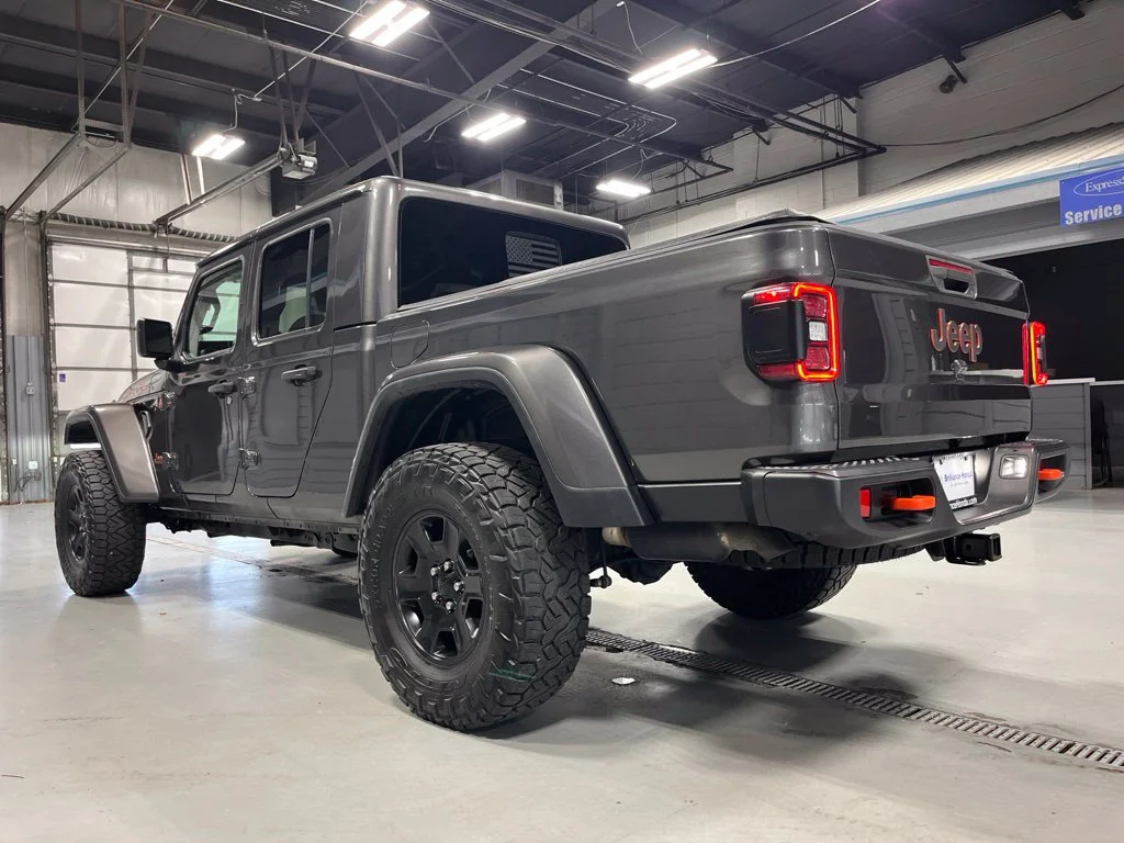 Used 2021 Crystal Metallic Jeep Mojave image 5