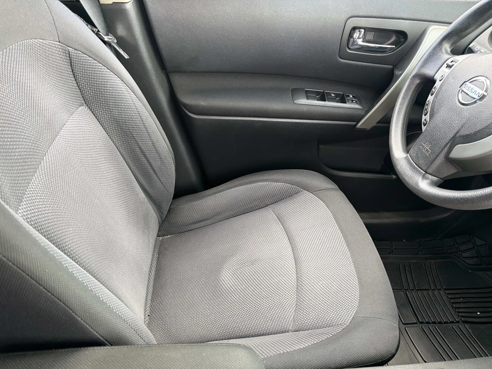 Used 2013 Blue Nissan FWD 4dr S image 10
