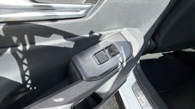 2026 Nissan Sentra SR - Photo 15