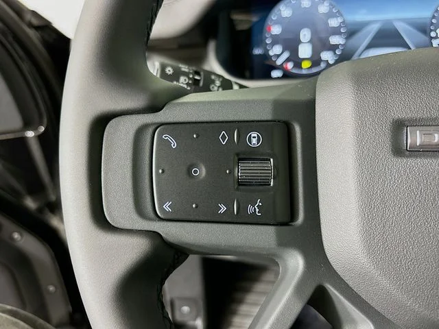 Used 2026  Land Rover S image 10