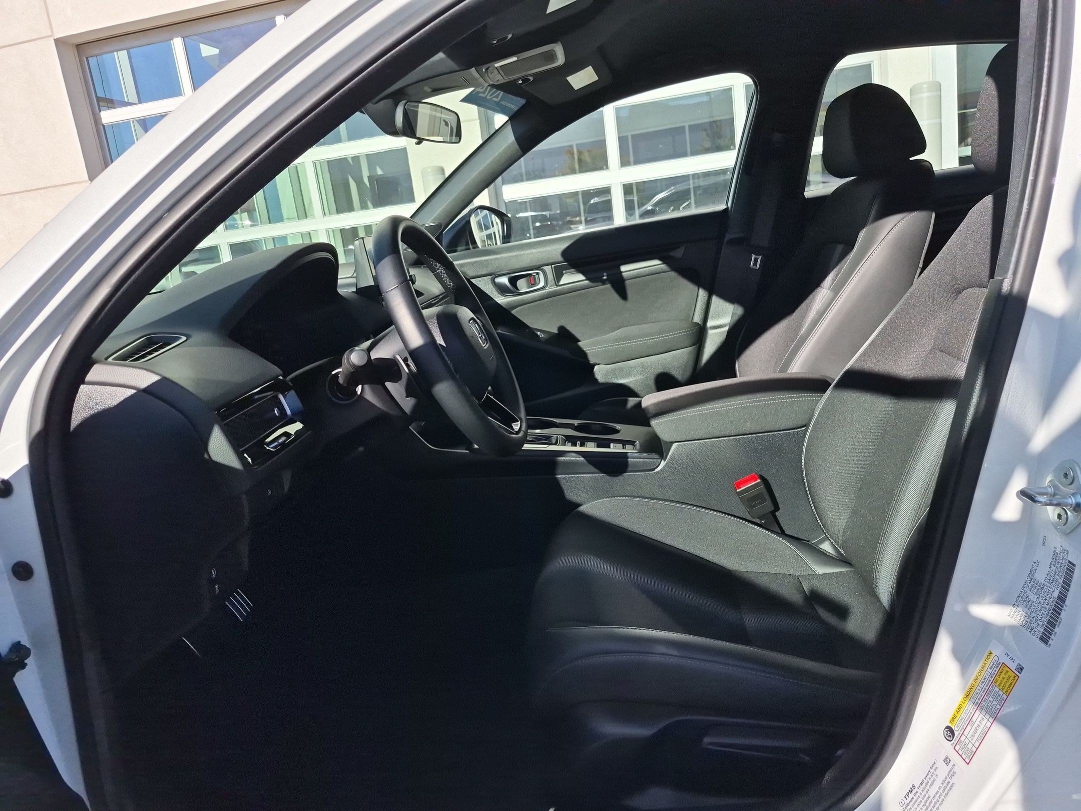 2024 Honda Civic Hatchback Sport - Photo 17