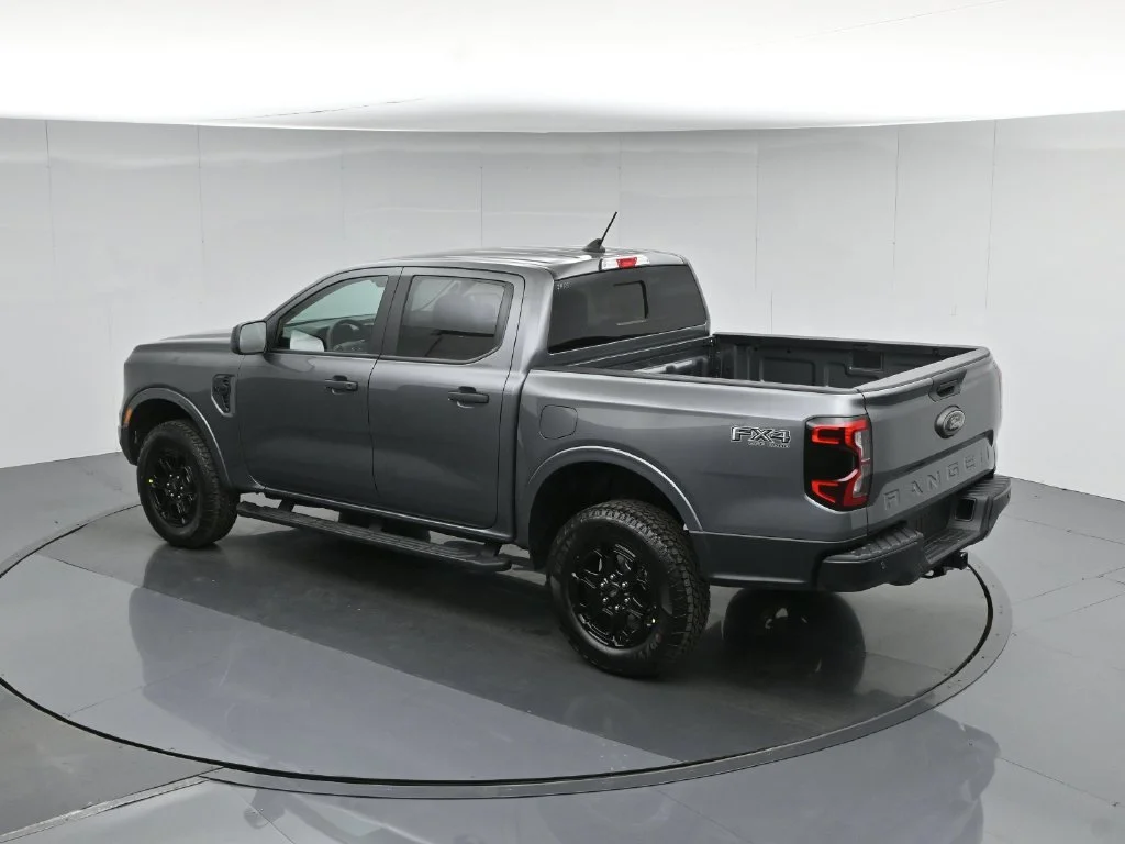 New 2026 Carbonized Gray Metallic Ford XLT image 41