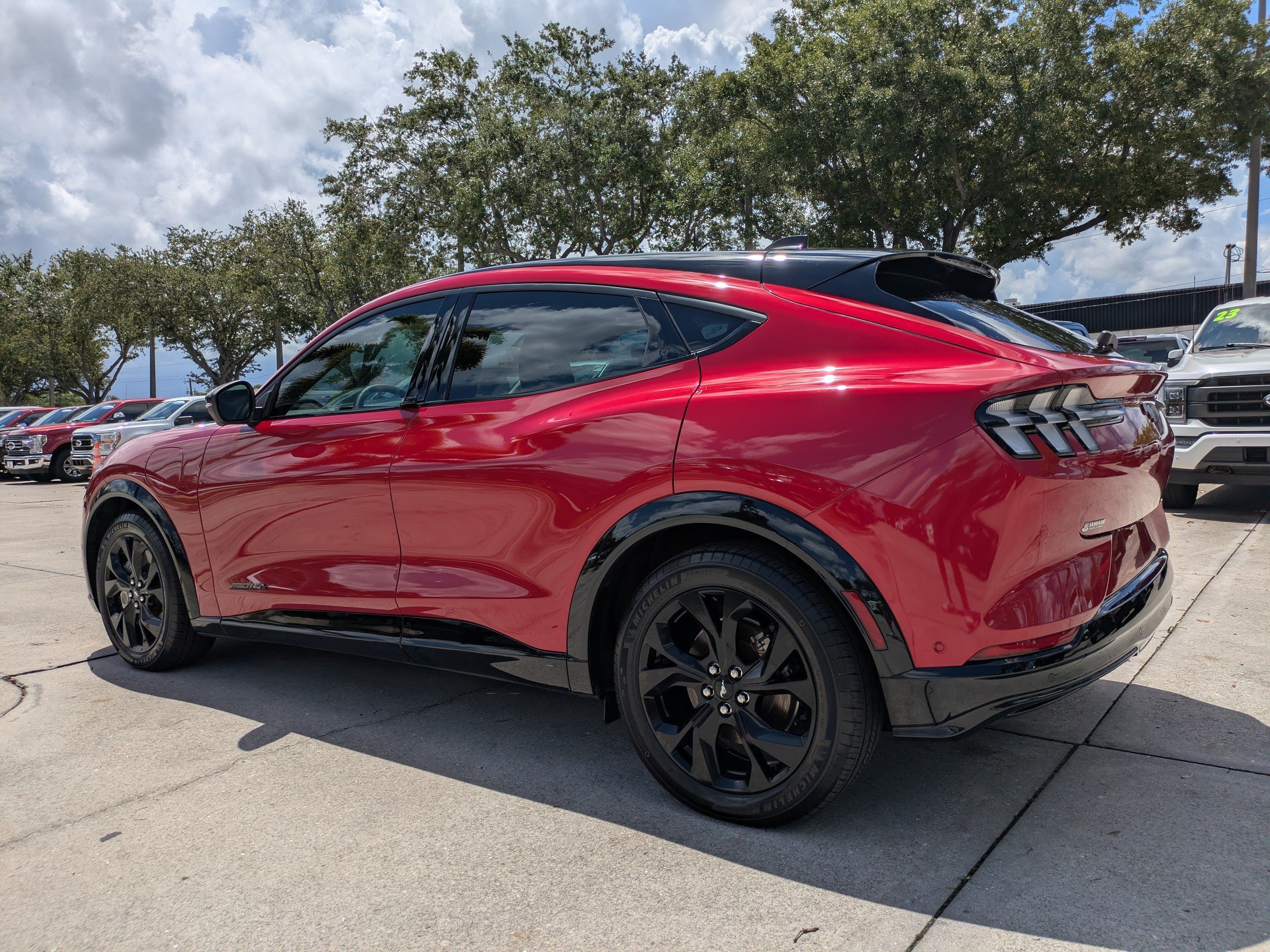 Used 2023 Rapid Red Metallic Tinted Clearcoat Ford Premium image 6