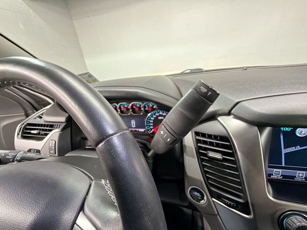 Used 2016 SILVER ICE METALLIC Chevrolet LT image 16