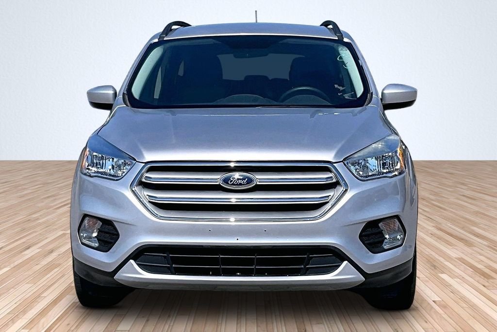 Used 2018 Silver Ford SE image 3